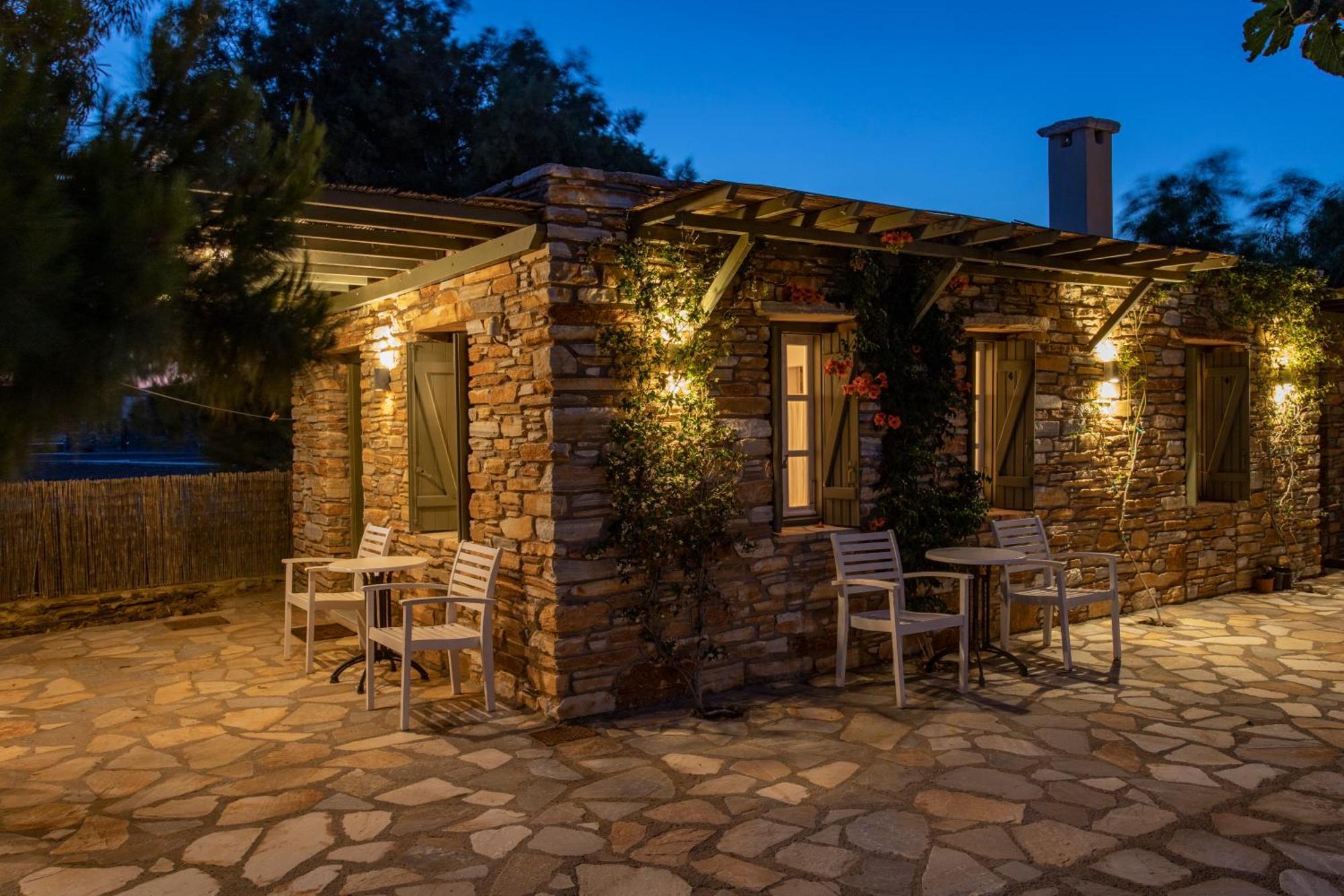 K Homes-Family Stone Suite Tínos Exteriér fotografie